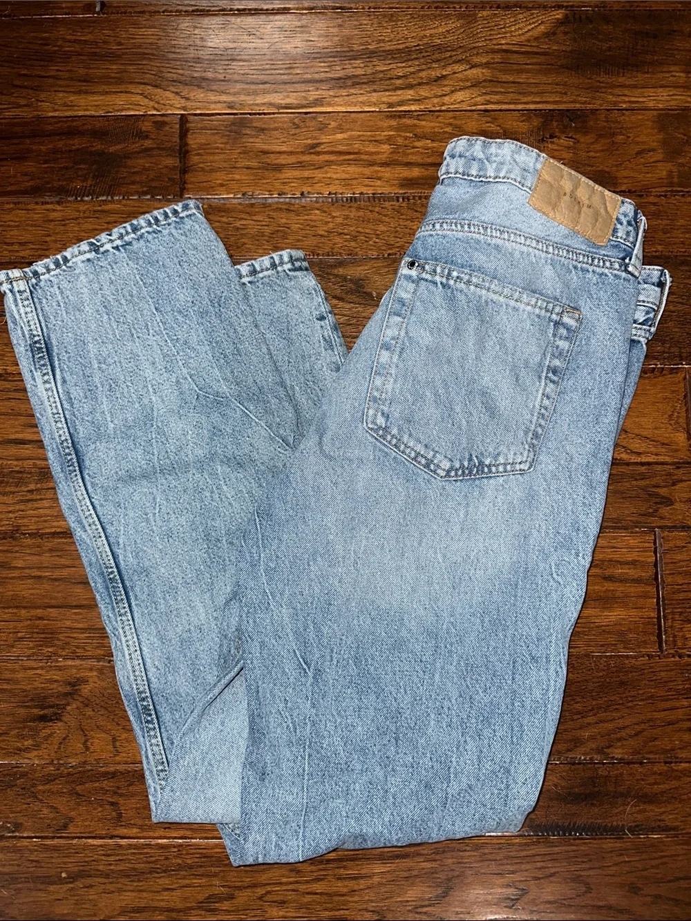 & Denim Light Wash Women’s Jeans - Classic Straight Fit